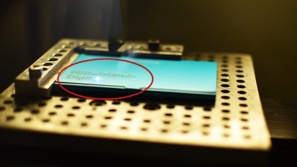 20180320 Beschriften Metalloberfläche Laser Web