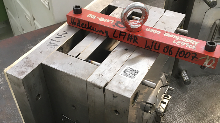 Spritzgusswerkzeug mit QR Code