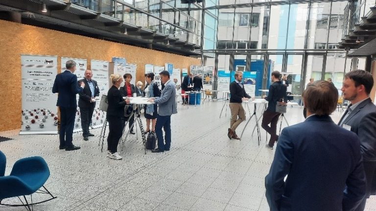 Raum für Dialoge Raum für Dialoge