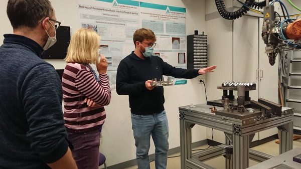 Seminar „Verfahren und Anwendungen der Lasermaterialbearbeitung“