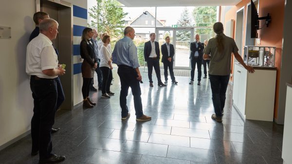 BMWK und DLR zu Besuch in Ilmenau