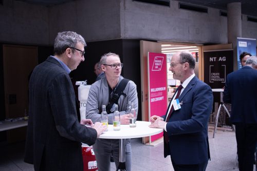 Prof. Dr. Jean Pierre Bergmann (Mittelstand-Digital Zentrum Ilmenau) im Gespräch