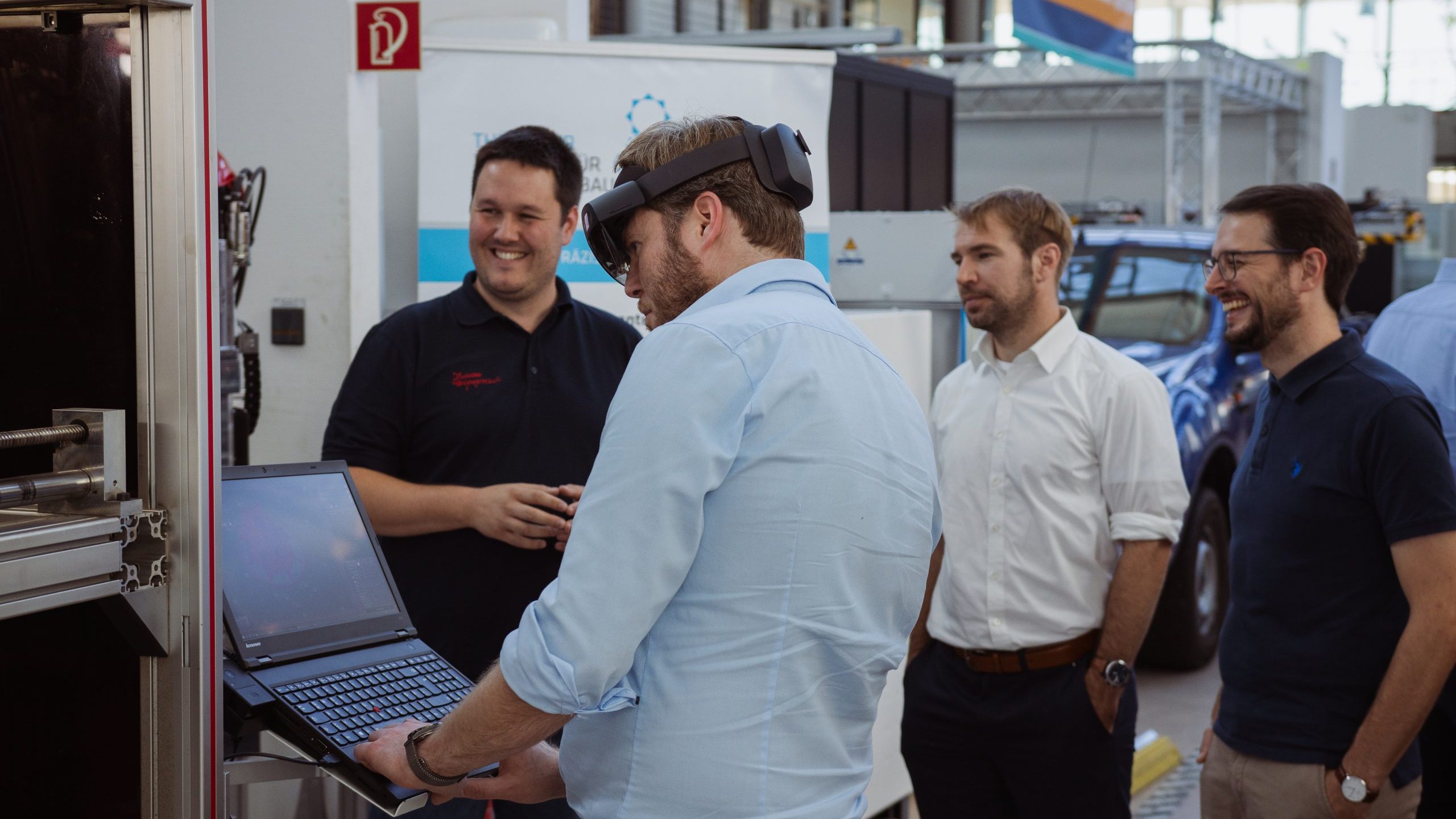 Rundgang durch die Modellfabrik Vernetzung