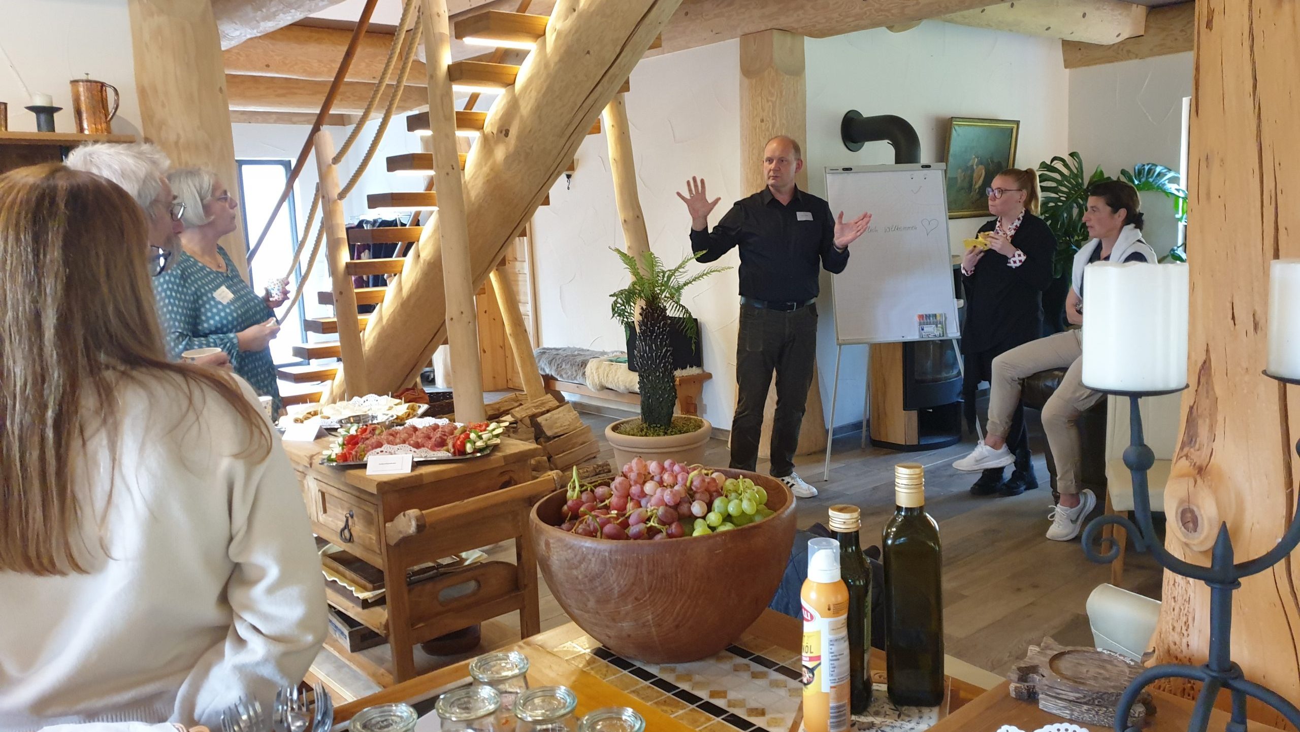 Begrüßung durch Roberto Schmidt Begrüßung durch Roberto Schmidt