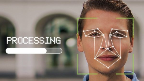 Deep Fake in progress Ein Gesicht wird von KI erkannt