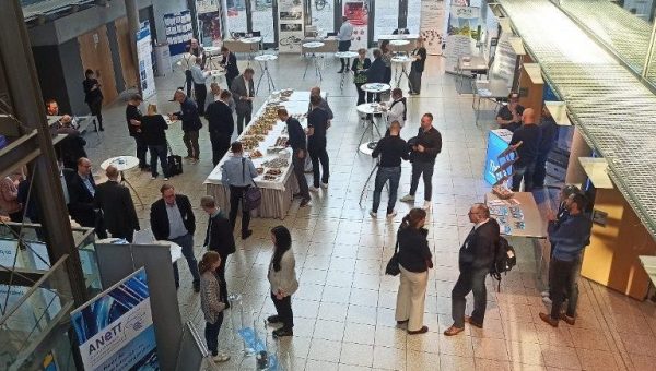 Einblick in das Foyer wo der Maschienbautag stattfand