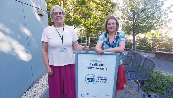 Constance Möhwald und Kerstin Michalke von der Modellfabrik Virtualisierung bei der Eröffnungsveranstaltung in Jena